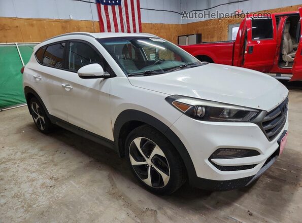 KM8J3CA22GU233597 2016 HYUNDAI TUCSON Белый Вид спереди