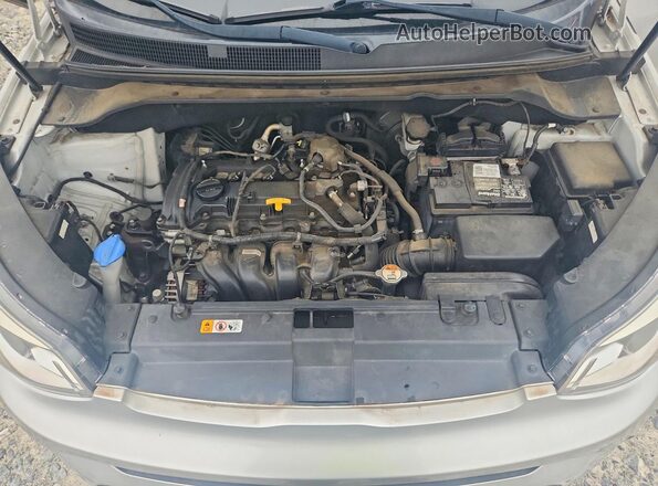 KNDJP3A58J7543200 2018 KIA SOUL Silver VIN կոդի պիտակի տեսք