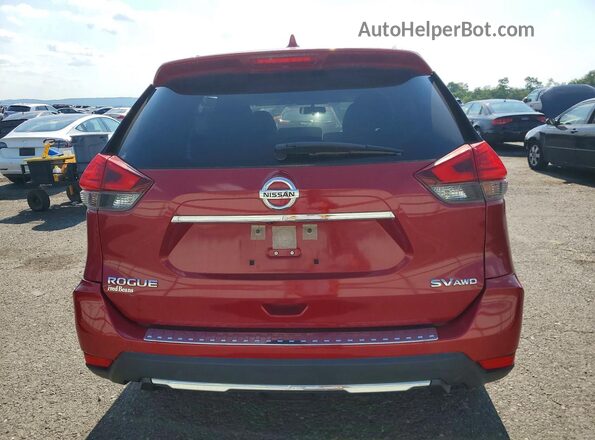 JN8AT2MV6HW277018 2017 NISSAN ROGUE Красный Вид салона спереди