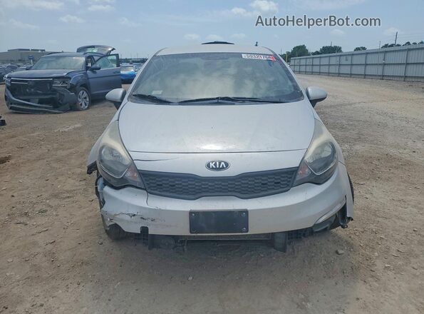 KNADM4A35H6108206 2017 KIA RIO Silver უკანა ხედი