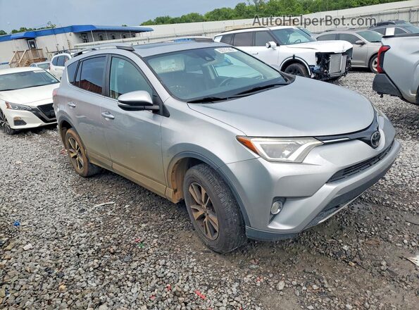 2T3WFREV6JW501876 2018 TOYOTA RAV4 Silver Widok z przodu