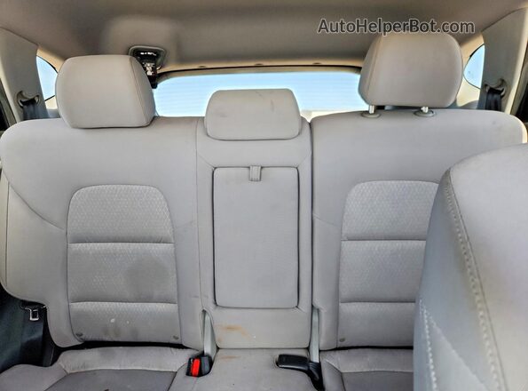KM8J33A26GU038358 2016 HYUNDAI TUCSON Серебряный Вид задней части салона