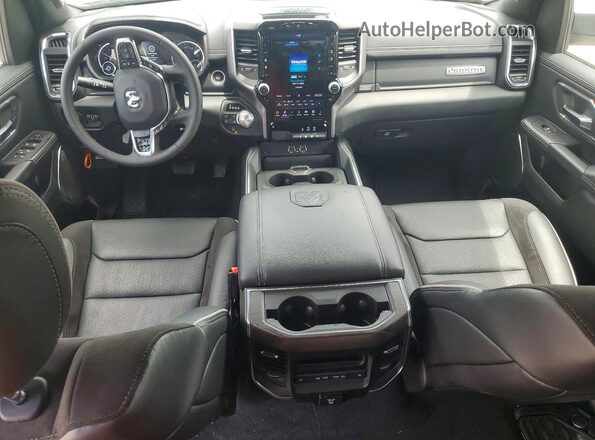 3C6SRFJP8T4167910 2026 RAM 1500 White Widok zestawu wskaźników
