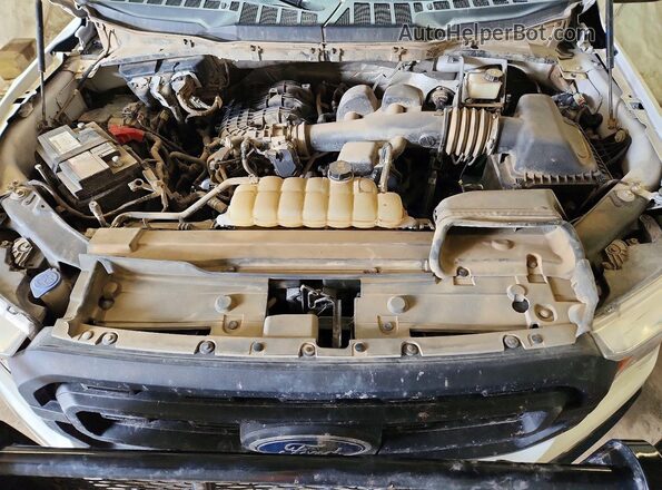 1FTEW1EB6MFB80639 2021 FORD F150 White Vista del compartimento del motor
