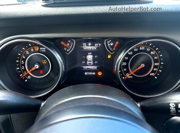 1C4HJXDG7KW584753 2019 JEEP WRANGLER Orange Вид панелі приладів