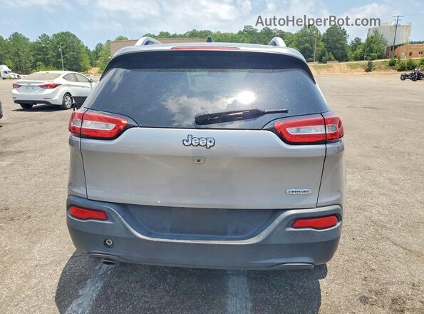 1C4PJLCB5HW650994 2017 JEEP CHEROKEE Silver Front interior view