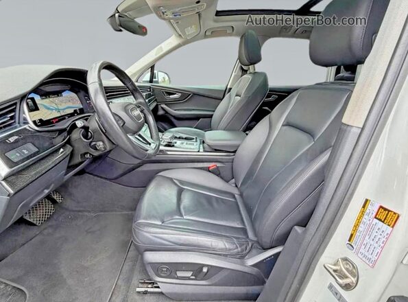 WA1LXAF71MD017482 2021 AUDI Q7 White ძრავის განყოფილების ხედი