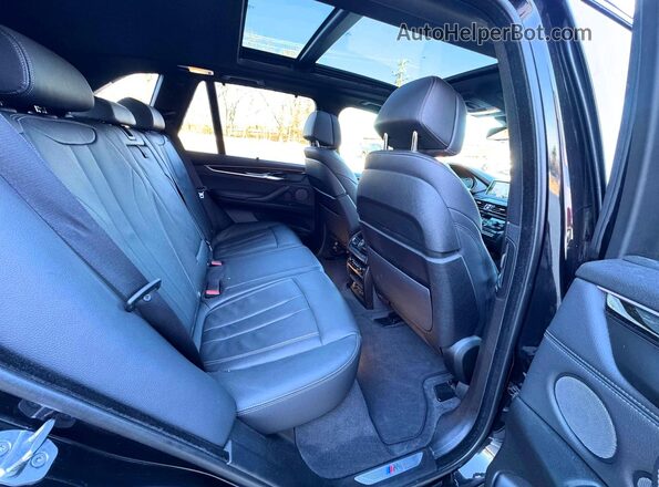 5UXKR6C55J0U15260 2018 BMW X5 Черный Вид салона спереди
