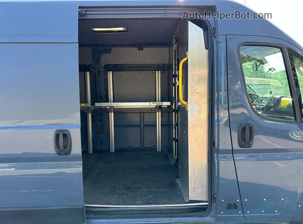3C6TRVDG3KE520850 2019 RAM PROMASTER Gray Widok deski rozdzielczej