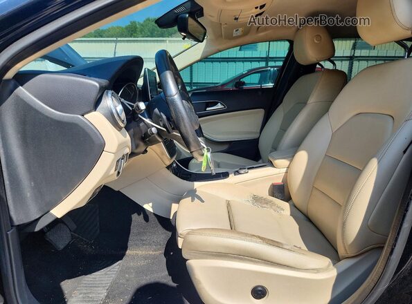 WDCTG4EB2GJ191901 2016 MERCEDES-BENZ GLA-CLASS Black Vista del salpicadero