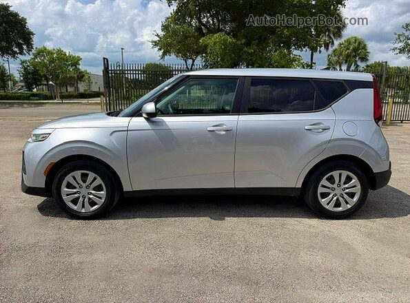 KNDJ23AU5L7098729 2020 KIA SOUL Silver Widok naklejki z numerem VIN