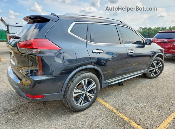 5N1AT2MTXJC778216 2018 NISSAN ROGUE Black Front right