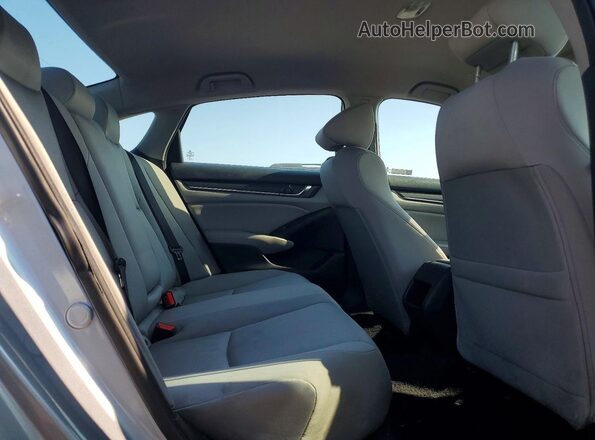 1HGCV1F13JA123115 2018 HONDA ACCORD Silver უკანა სალონის ხედი