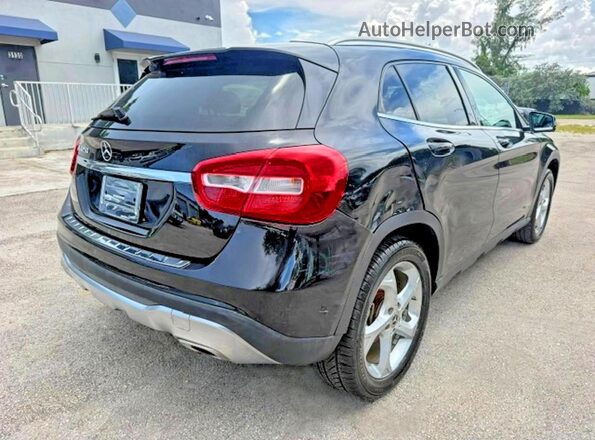 WDCTG4EB7JJ530353 2018 MERCEDES-BENZ GLA-CLASS Black Przód prawy