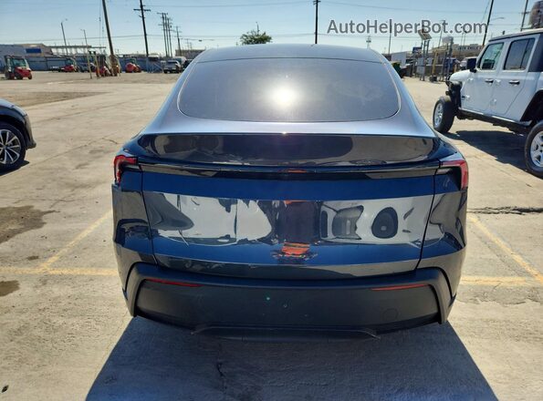 7SAYGDED3TA590105 2026 TESLA MODEL Угольный Вид салона спереди