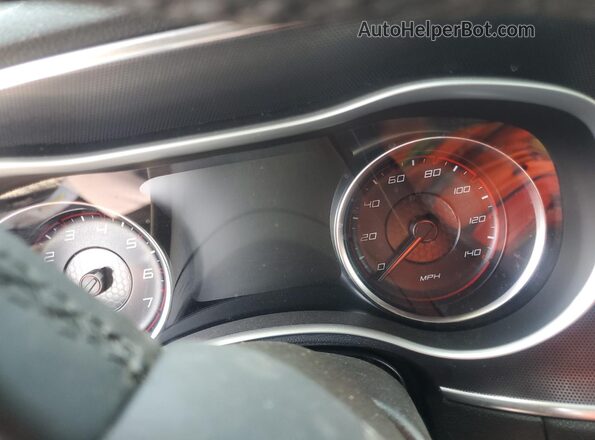 2C3CDXJG8HH569843 2017 DODGE CHARGER Silver Widok tylnych siedzeń