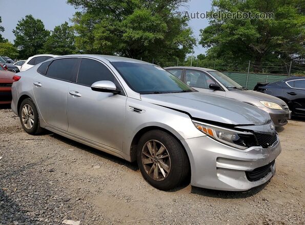 5XXGT4L34JG236461 2018 KIA OPTIMA Серебряный Вид спереди