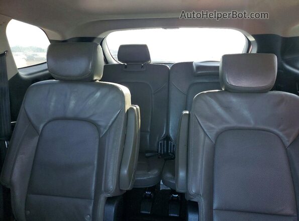 KM8SR4HF3HU181092 2017 HYUNDAI SANTA Gray Vista interior trasera