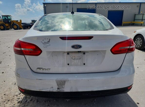 1FADP3E23GL395590 2016 FORD FOCUS White Вид салону спереду