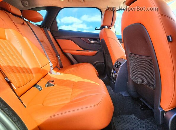 SADCN2GX0KA366930 2019 JAGUAR F-PACE Red Engine compartment view