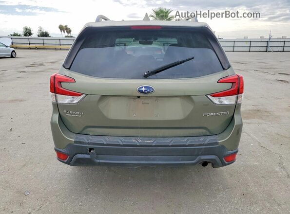 JF2SKAGC2KH592161 2019 SUBARU FORESTER Green Front interior view