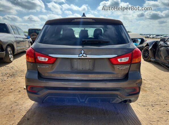 JA4AP3AU4JZ031004 2018 MITSUBISHI OUTLANDER Gray Սալոնի դիմացի տեսք