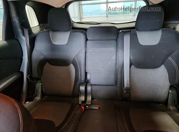 1C4PJMCX7JD501702 2018 JEEP CHEROKEE White Սալոնի հետևի տեսք