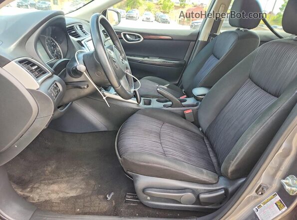 3N1AB7AP7KY372210 2019 NISSAN SENTRA Gray Dashboard view