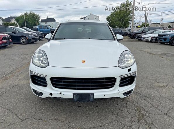 WP1AA2A21JKA02261 2018 PORSCHE CAYENNE White Շարժիչի բաժամունքի տեսք