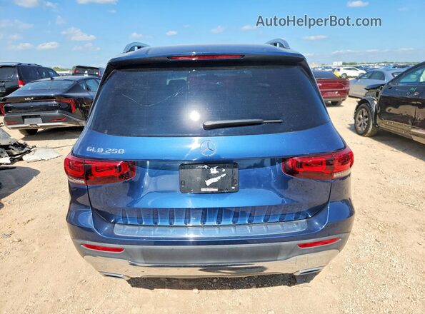 W1N4M4GB2NW178395 2022 MERCEDES-BENZ GLB-CLASS Blue Front interior view