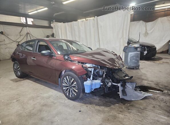 1N4BL4DVXRN431027 2024 NISSAN ALTIMA Purple 360 interior view