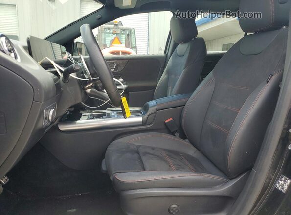 W1N4N5BB5SJ674326 2025 MERCEDES-BENZ GLA-CLASS Black Առջևի վահանակի տեսք