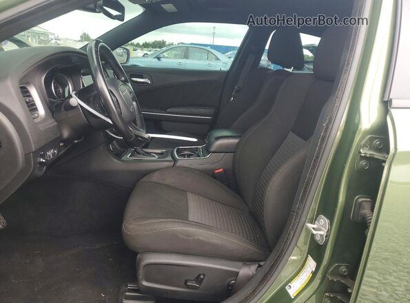 2C3CDXHG6PH504381 2023 DODGE CHARGER Green Widok deski rozdzielczej