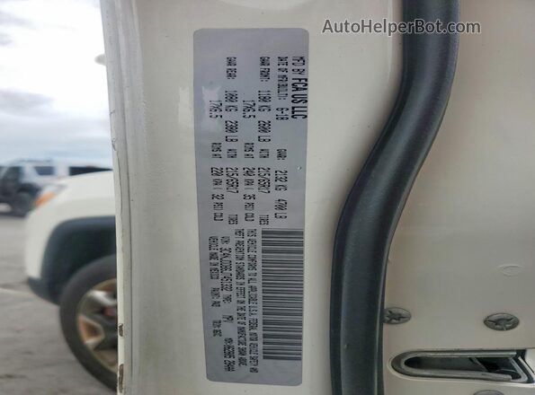 3C4NJDDB6JT451332 2018 JEEP COMPASS White 360 interior view
