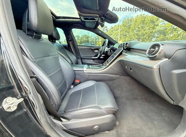 W1KAF4GB0NR037334 2022 MERCEDES-BENZ C Черный Вид спереди