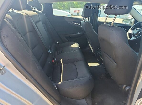 1G1ZD5ST1JF207214 2018 CHEVROLET MALIBU Silver Սալոնի հետևի տեսք
