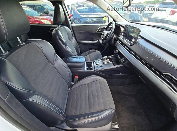 JA4J3VA81RZ021066 2024 MITSUBISHI OUTLANDER White Widok z tyłu