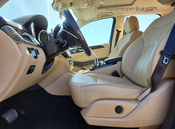 4JGDA5JB0GA675634 2016 MERCEDES-BENZ GLE Белый Вид панели приборов