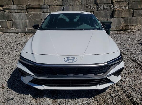 KMHLM4DG1TU125257 2026 HYUNDAI ELANTRA White Вид ззаду