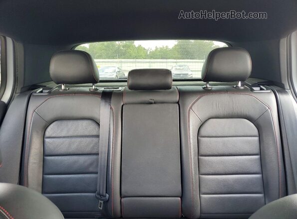 3VW6T7AUXLM010397 2020 VOLKSWAGEN GTI Gray უკანა სალონის ხედი