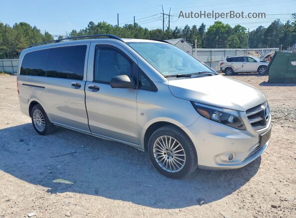 WD4PG2EE9K3574646 2019 MERCEDES-BENZ METRIS Silver Front view