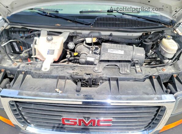 1GTW7AFF0H1344229 2017 GMC SAVANA White Առջևի վահանակի տեսք
