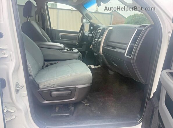 3C6UR5DL8HG620599 2017 RAM 2500 White Вид ззаду