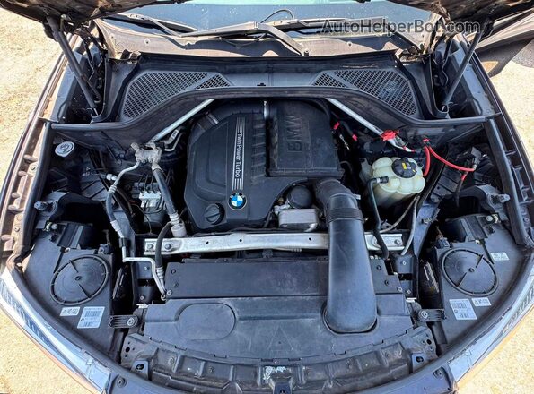 5UXKU0C51J0G80952 2018 BMW X6 Black Առջևի վահանակի տեսք