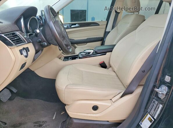 4JGDA5JB9JB092173 2018 MERCEDES-BENZ GLE Black Dashboard view
