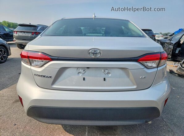 5YFB4MDE7TP406703 2026 TOYOTA COROLLA Silver Widok wnętrza z przodu