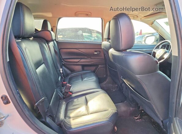 JA4AZ3A36KZ036188 2019 MITSUBISHI OUTLANDER Белый Вид подкапотного пространства