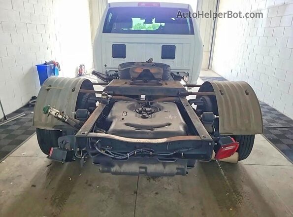 3C7WRTCL4NG360160 2022 RAM 3500 White Vista interior de 360 grados