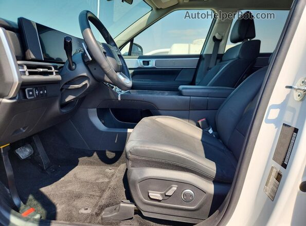 5NMP24GL6TH193727 2026 HYUNDAI SANTA White Front interior view