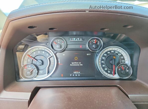 1C6RR7VM2JS293544 2018 RAM 1500 Black Widok tylnych siedzeń
